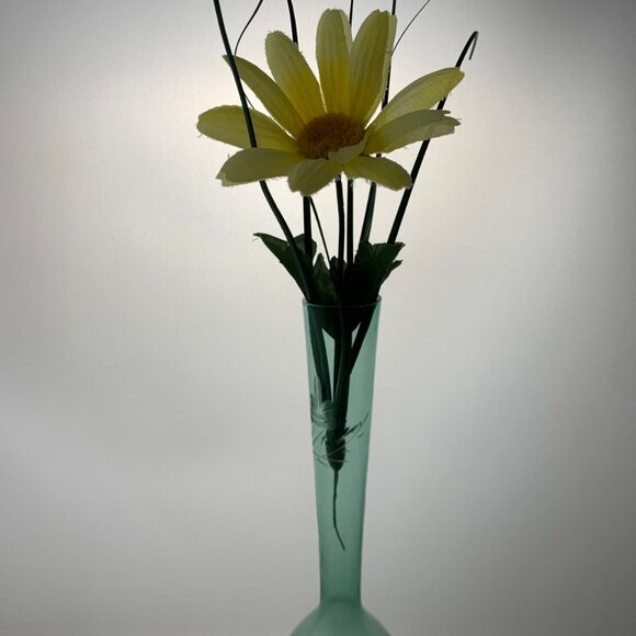 MCM Vintage Green ART Glass Bud Vase Bulb Fluted with Floral Etching 8" - Picture 9 of 10